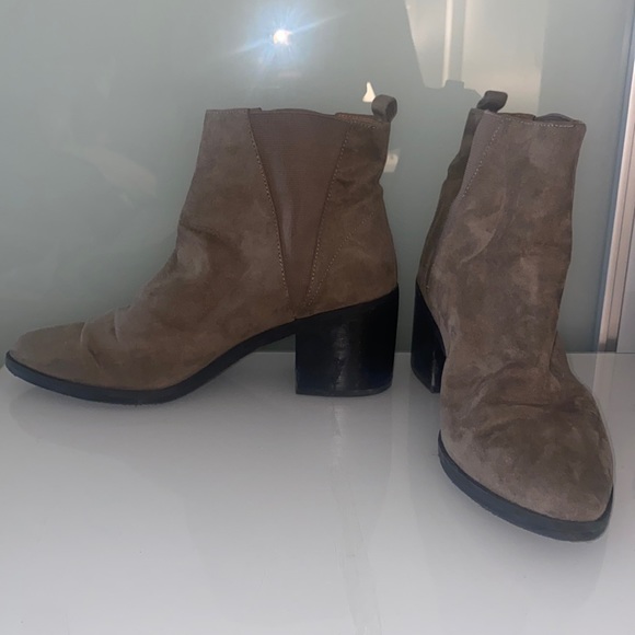 ABOUND SUEDE BOOTIES - Picture 1 of 4